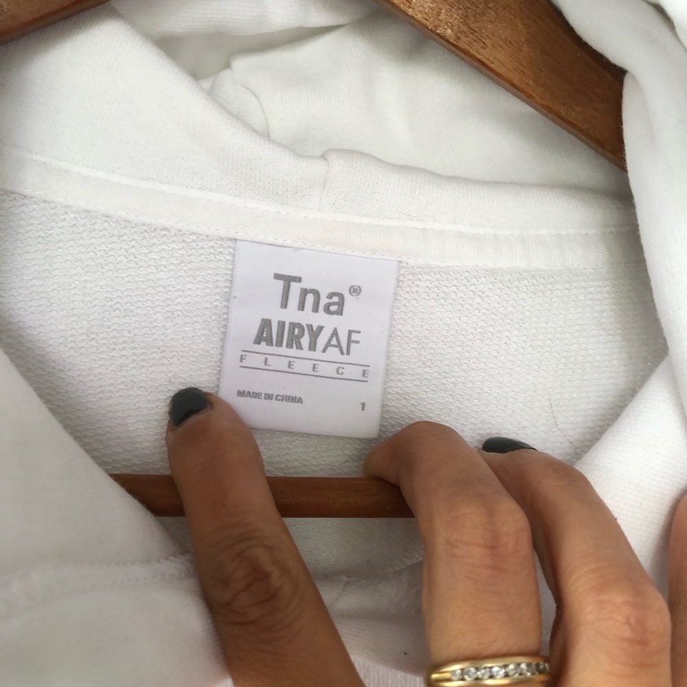 TNA x Aritzia Airy AF Fleece Pullover Hoodie - Picture 2 of 7